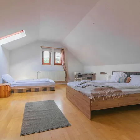 Apartman With Private Forest & Panorama *
