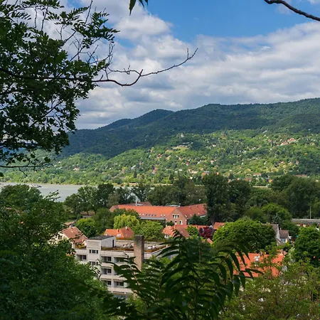With Private Forest & Panorama Apartman Visegrád