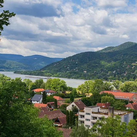 Appartement With Private Forest & Panorama Visegrád