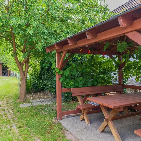 Appartement With Private Forest & Panorama *